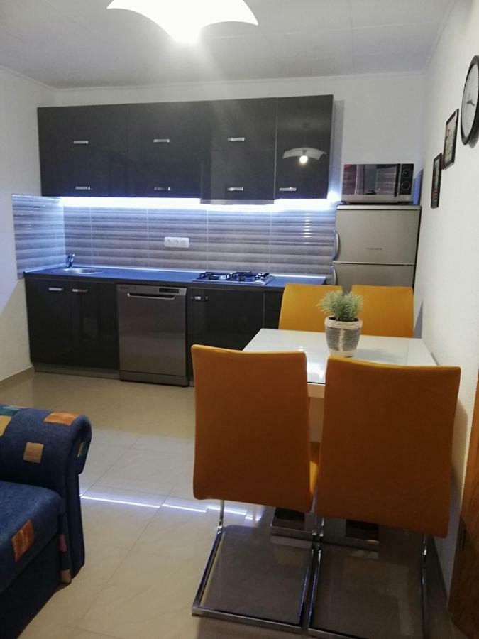 ויר Apartmani Poljanec מראה חיצוני תמונה